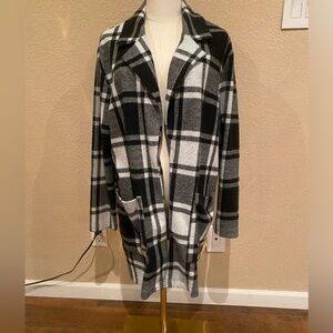 Women’s BBJ long flannel jacket size large